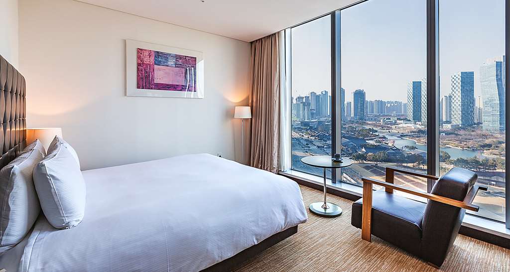 Orakai Songdo Park Hotel, BW Premier Collection-guestroom-Guest Room,On-Site.jpg