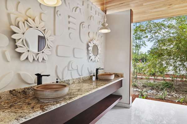 On-Site,Property Amenity