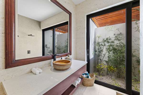 Guest Room,Bathroom,Suite,On-Site