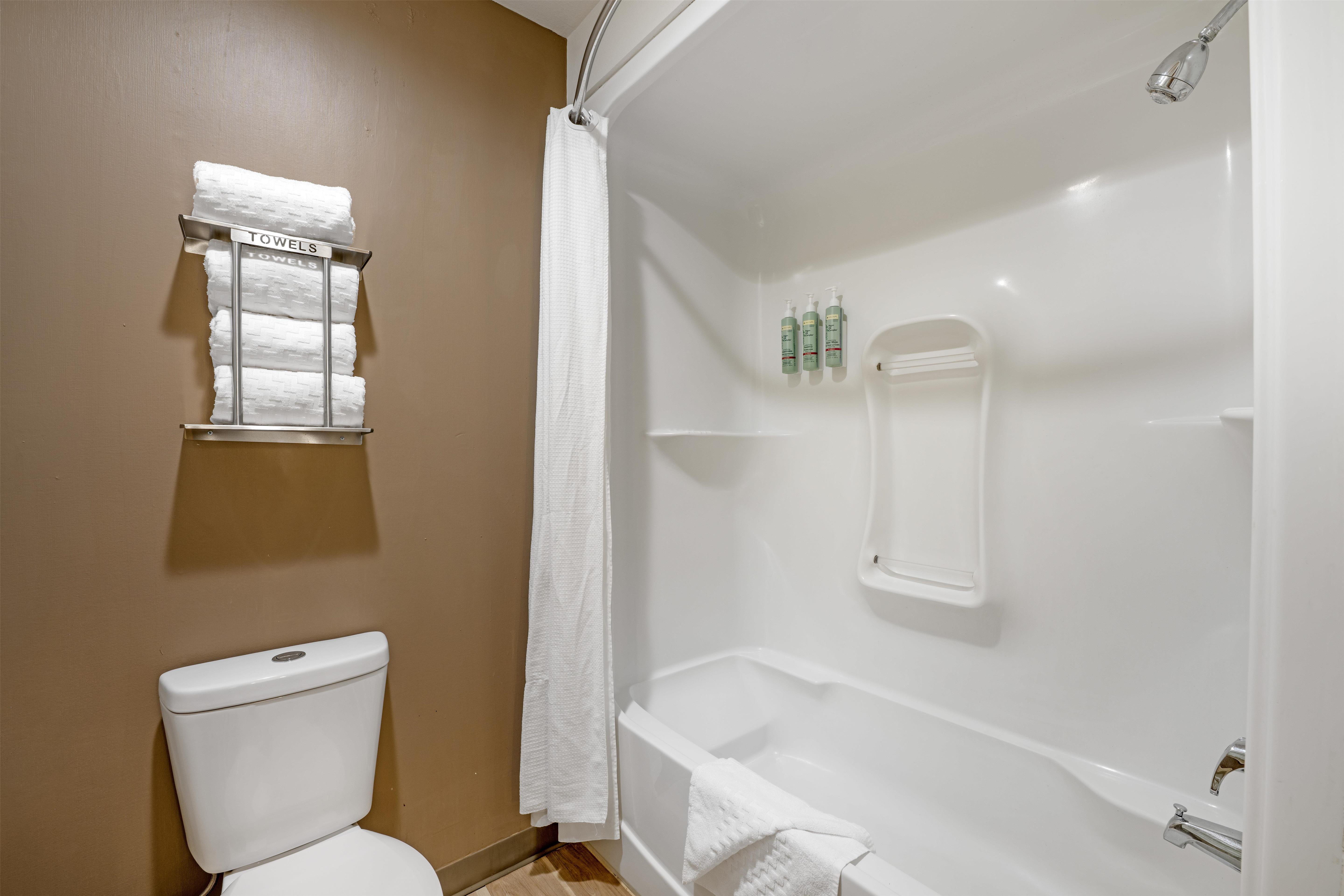 GreenTree Inn Albuquerque Room Type - 2 Queen Beds, Non-Smoking, Pet Friendly Room, Microwave And Mini-Refrigerator, Wi-Fi, Full Breakfast GreenTree Inn Albuquerque Room Type - 2 Queen Beds, Non-Smoking, Pet Friendly Room, Microwave And Mini-Refrigerator, Wi-Fi, Full Breakfast