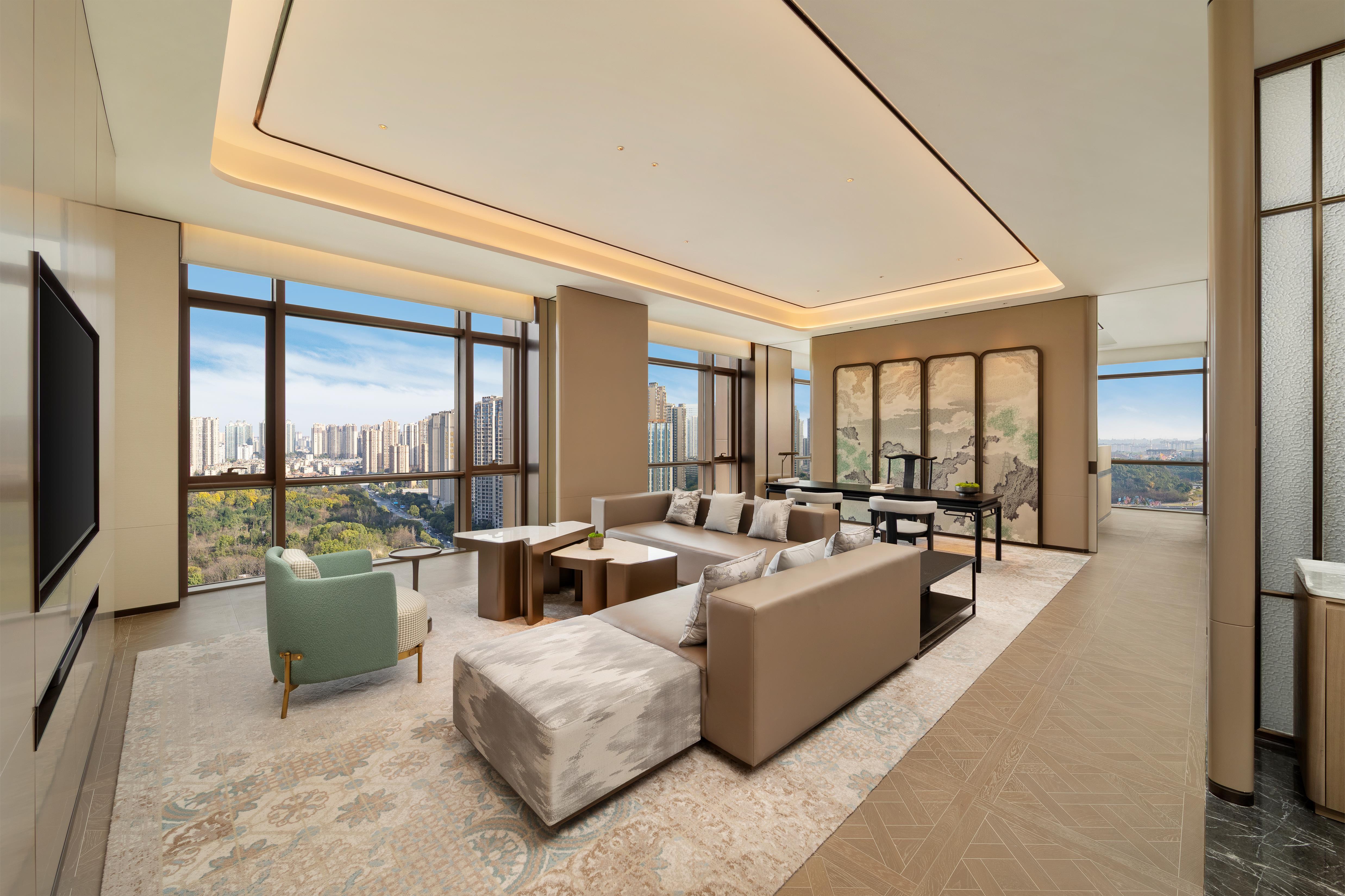 DoubleTree by Hilton Zigong Room Type - KING PREMIUM SUITE