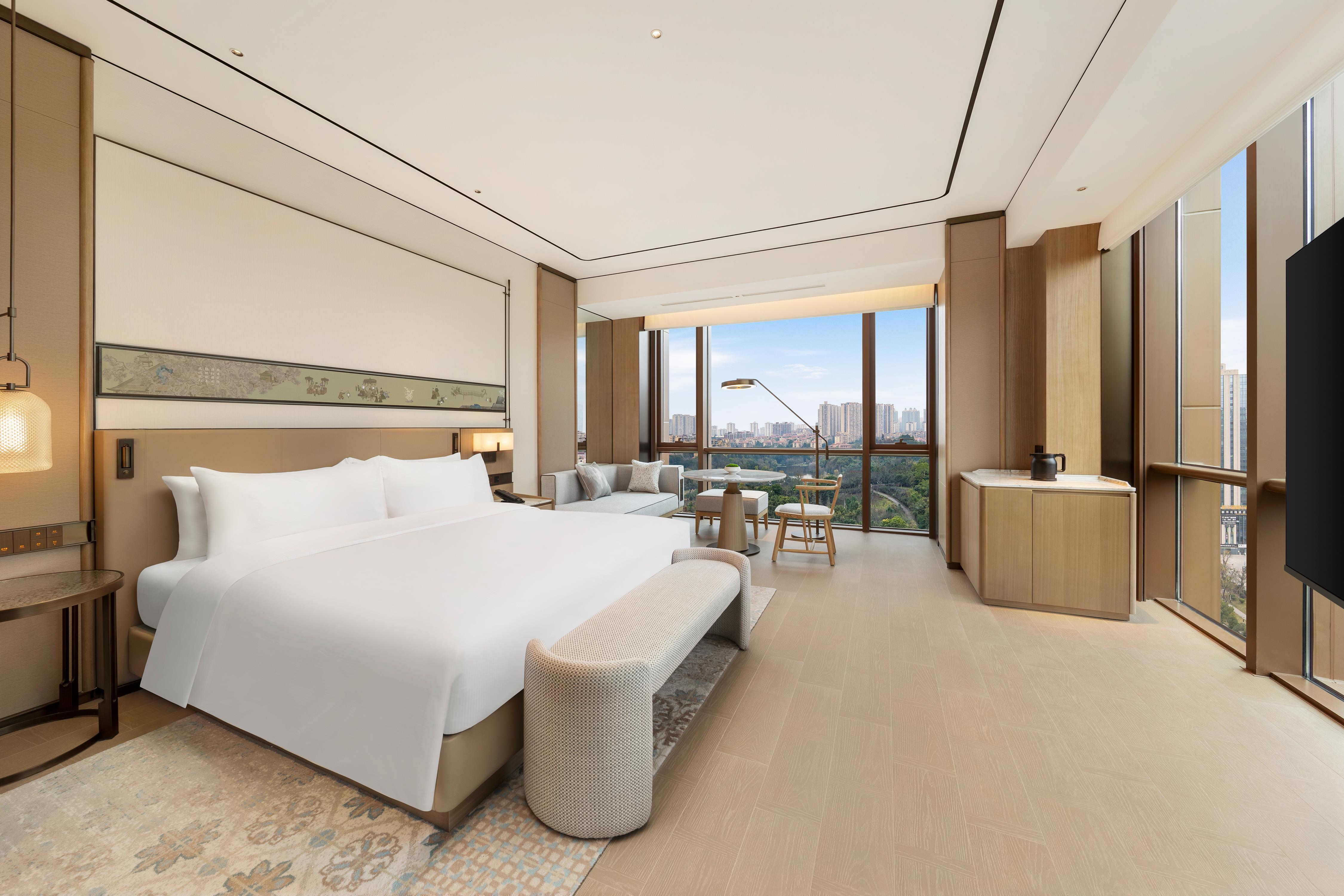 DoubleTree by Hilton Zigong Room Type - KING PREMIUM ROOM