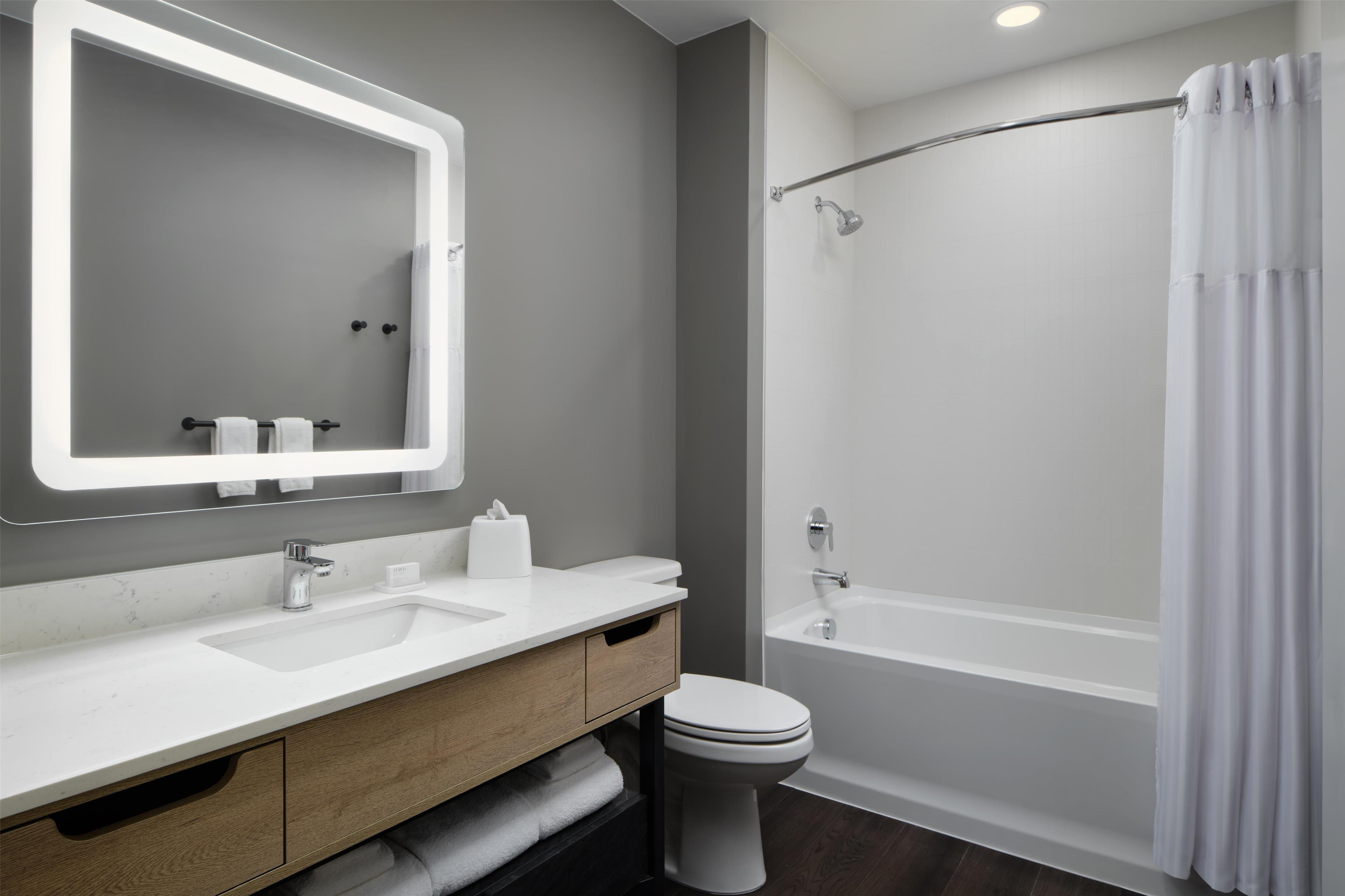 LivSmart Studios by Hilton Tullahoma Room Type - 1 QUEEN STUDIO SUITE