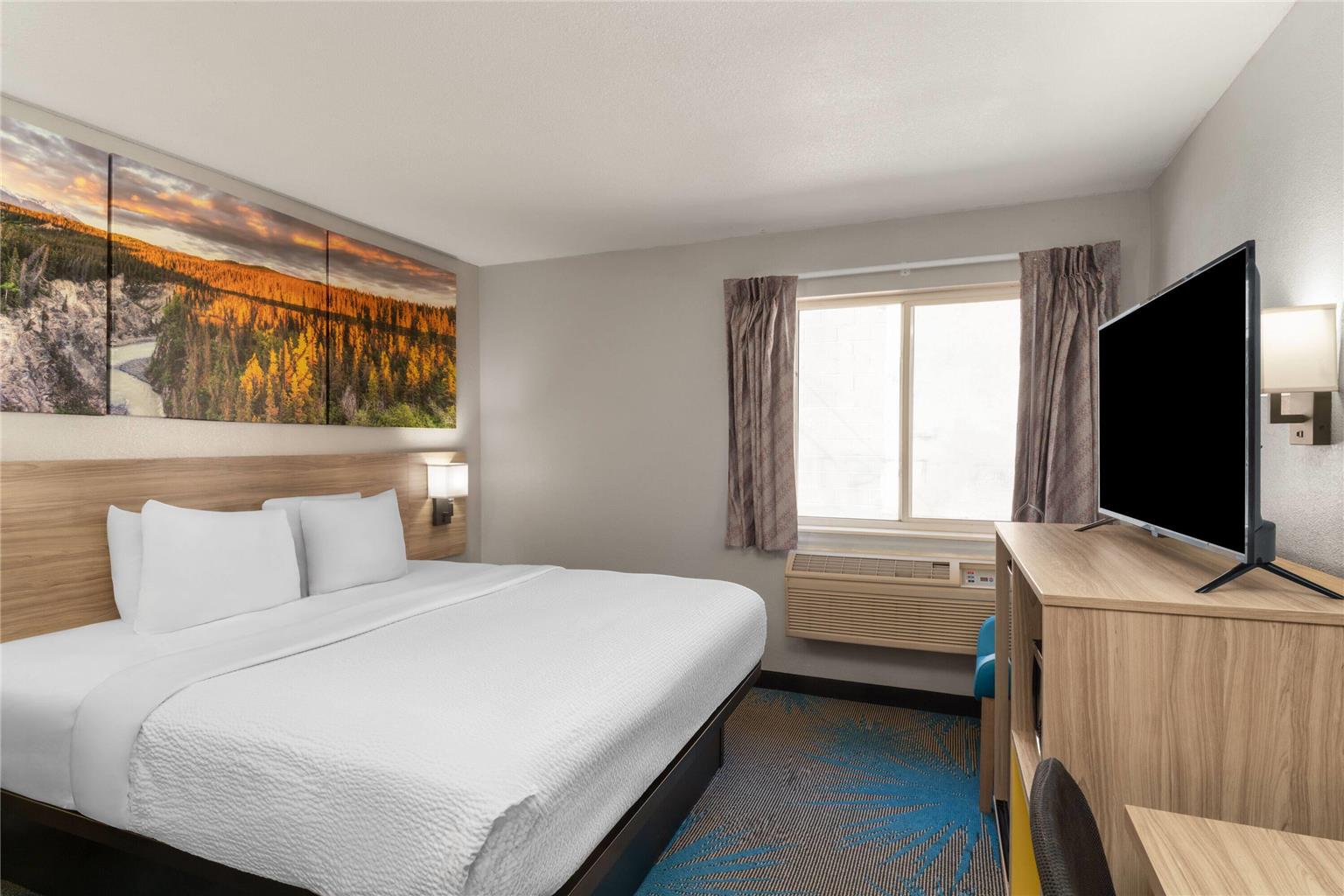 DAYS INN BY WYNDHAM CANON CITY-guestroom-Guest Room,On-Site.jpg