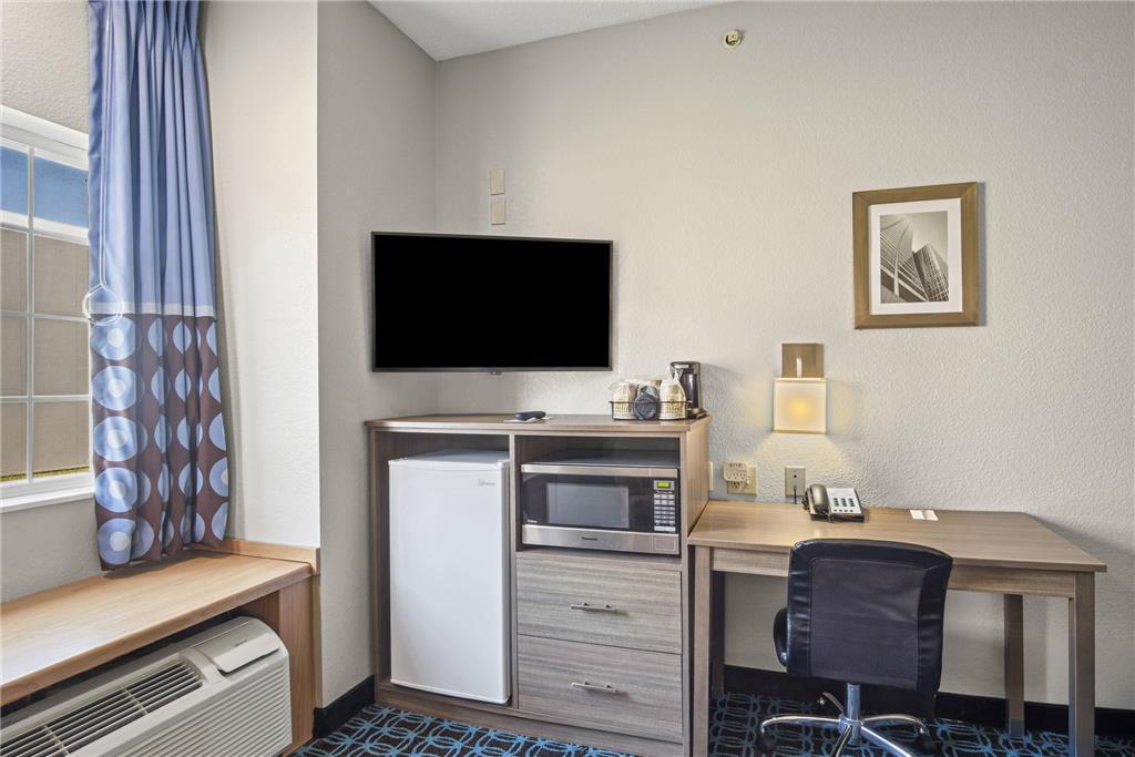 Sonesta Essential Blue Springs-guestroom-Guest Room,Guest Room Amenity,On-Site.jpg