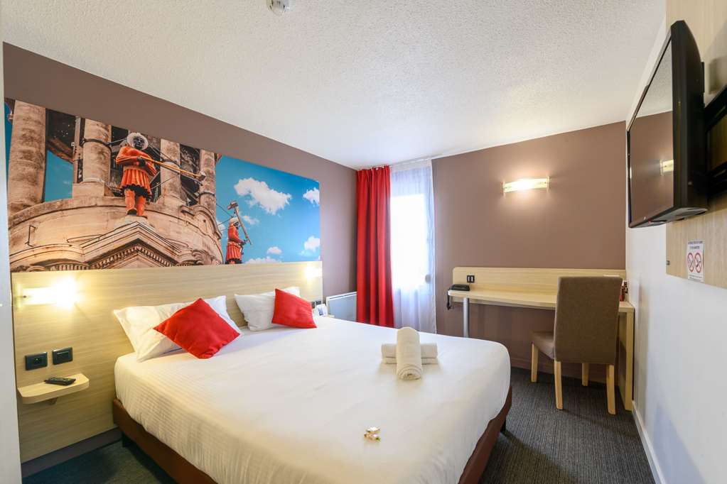 BRIT HOTEL CONFORT CAMBRAI-guestroom-Guest Room,On-Site.jpg