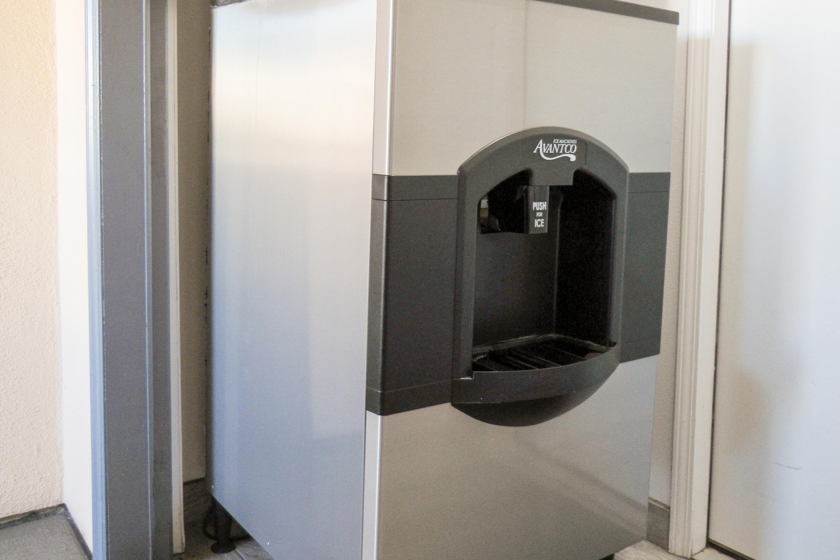 Ice machine | Capri Suites Anaheim