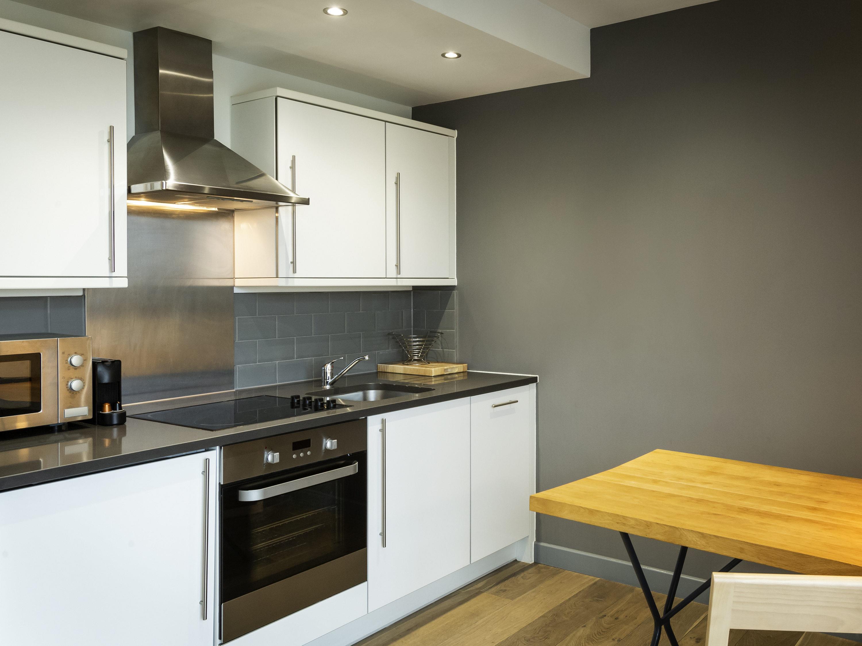 ADAGIO LONDON BRENTFORD Room Type - Studio for 2 people Twin Beds