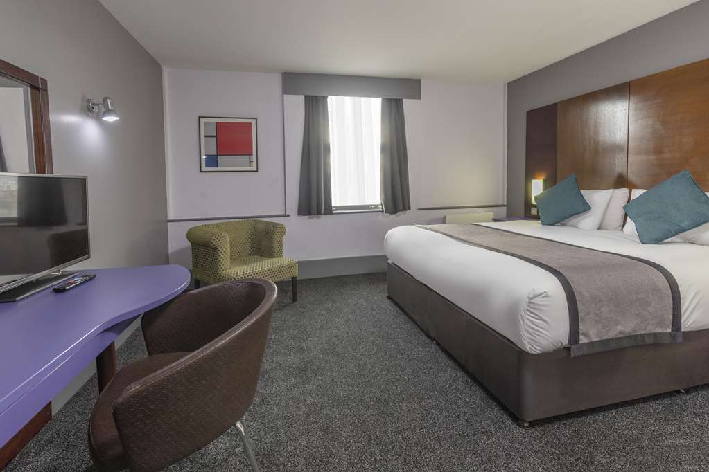 Best Western Sheffield City Hotel-guestroom-Guest Room,On-Site.jpg