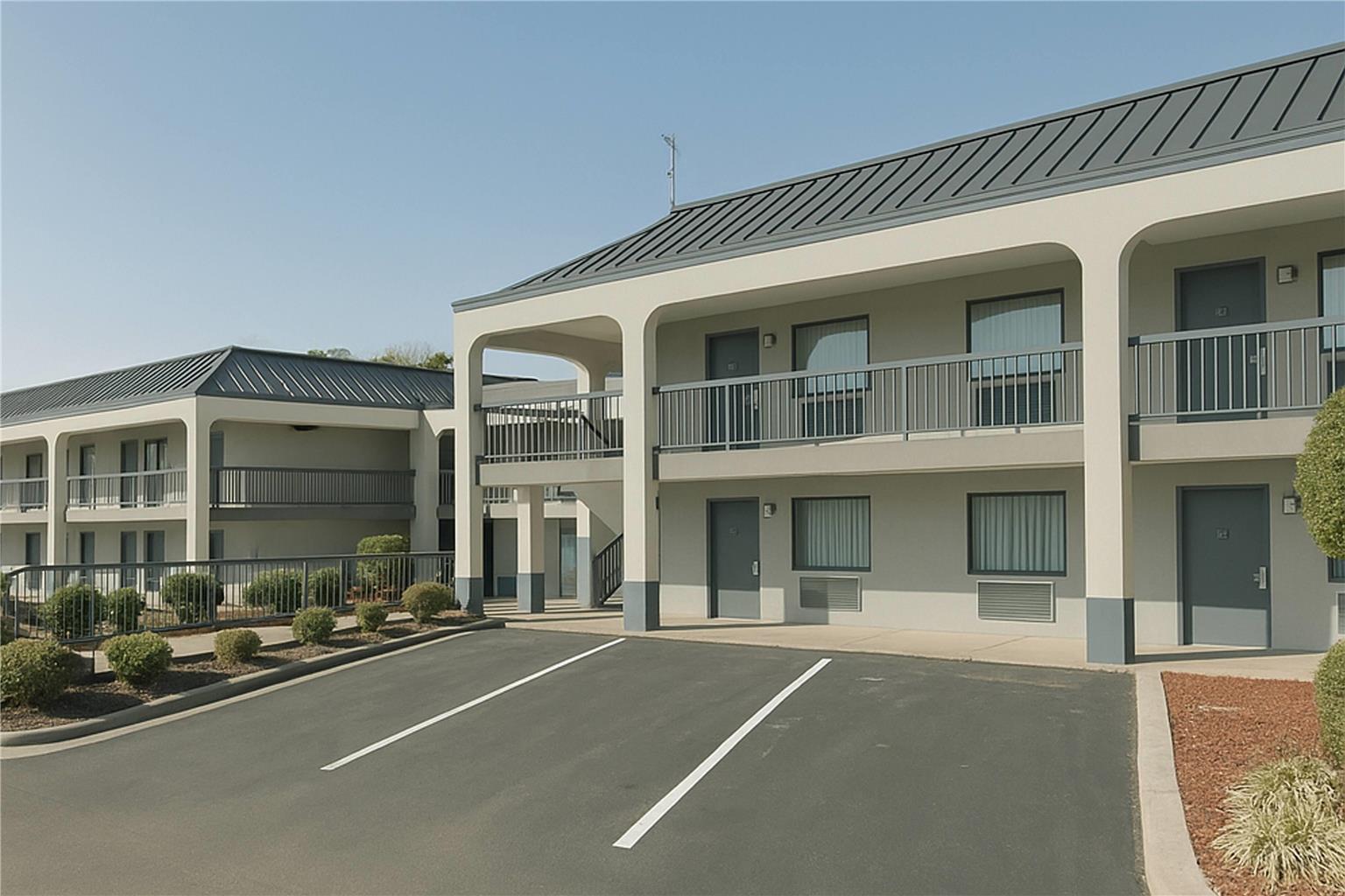 Baymont by Wyndham Fayetteville
