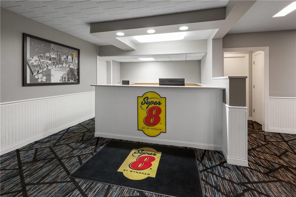 SUPER 8 BY WYNDHAM TRAVERSE CITY, photo 4