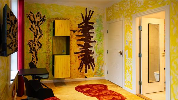 1 King Bed, Non-Smoking, Main Floor, Superior Room, Wi-Fi, Full Breakfast