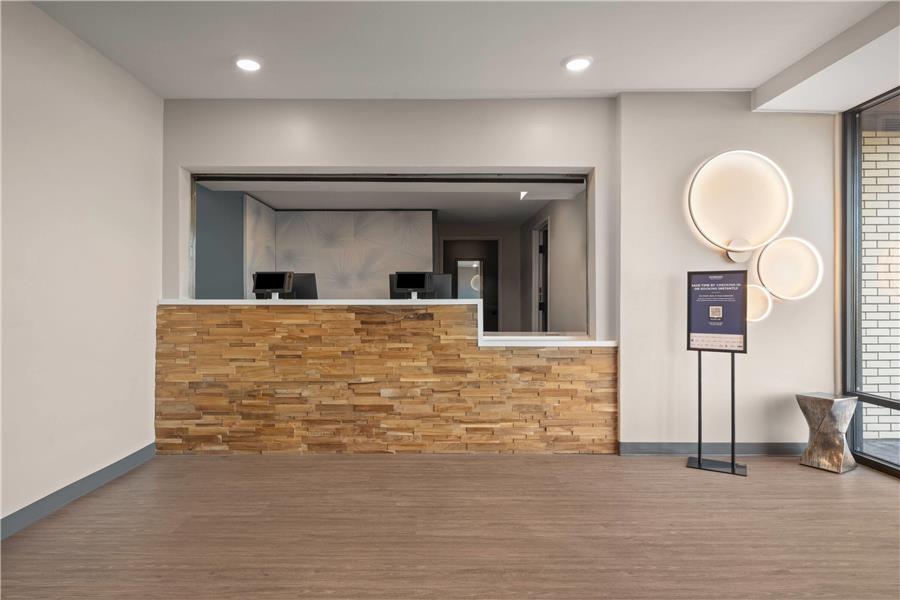 On-Site,Lobby,Reception