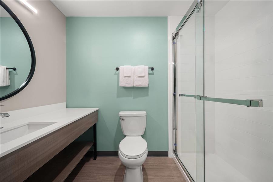 Bathroom,Suite,On-Site