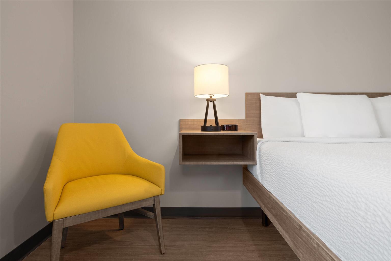 ECHO SUITES JOHNSON CITY-guestroom-Guest Room,Suite,On-Site.jpg