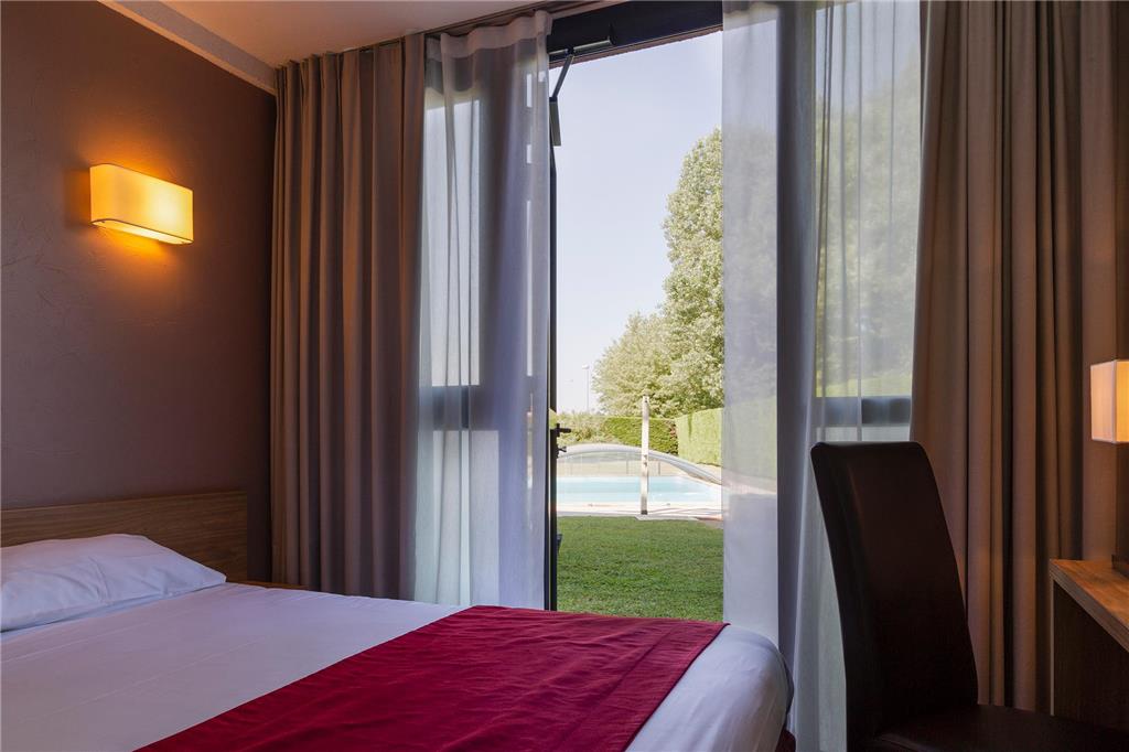 OG TOULOUSE SUD LE SEXTANT-guestroom-Guest Room,On-Site.jpg