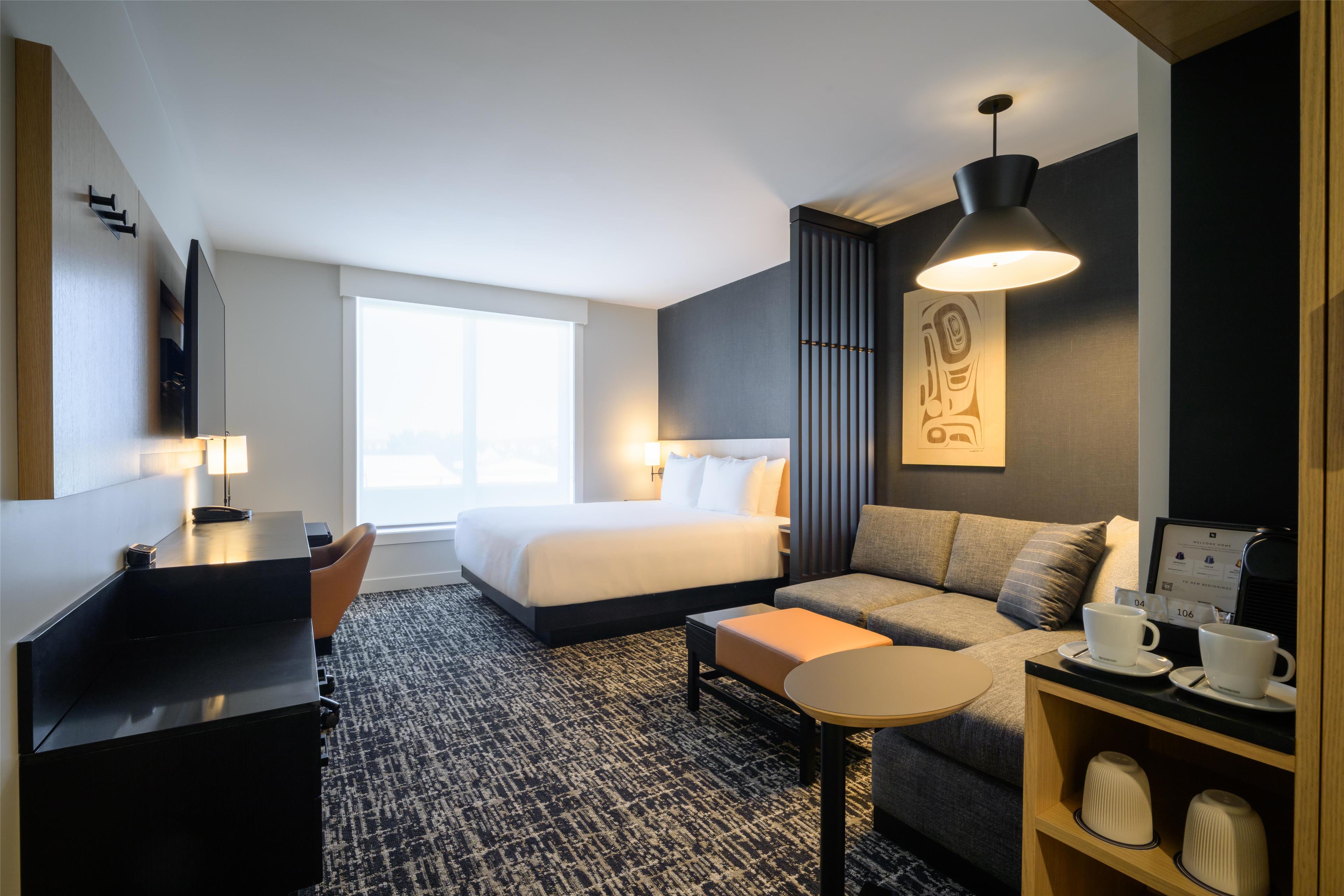 Hyatt Place Whitehorse Room Type - 1 KING BED (WITH SOFA BED)