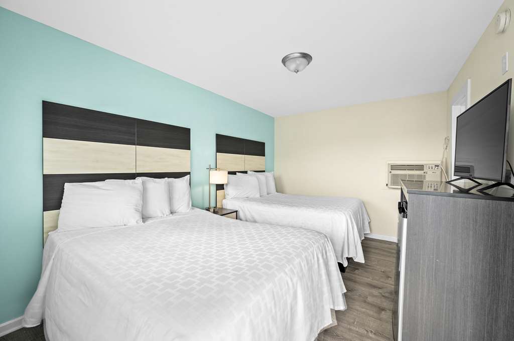 MADISON BEACH MOTEL-guestroom-Guest Room,On-Site.jpg