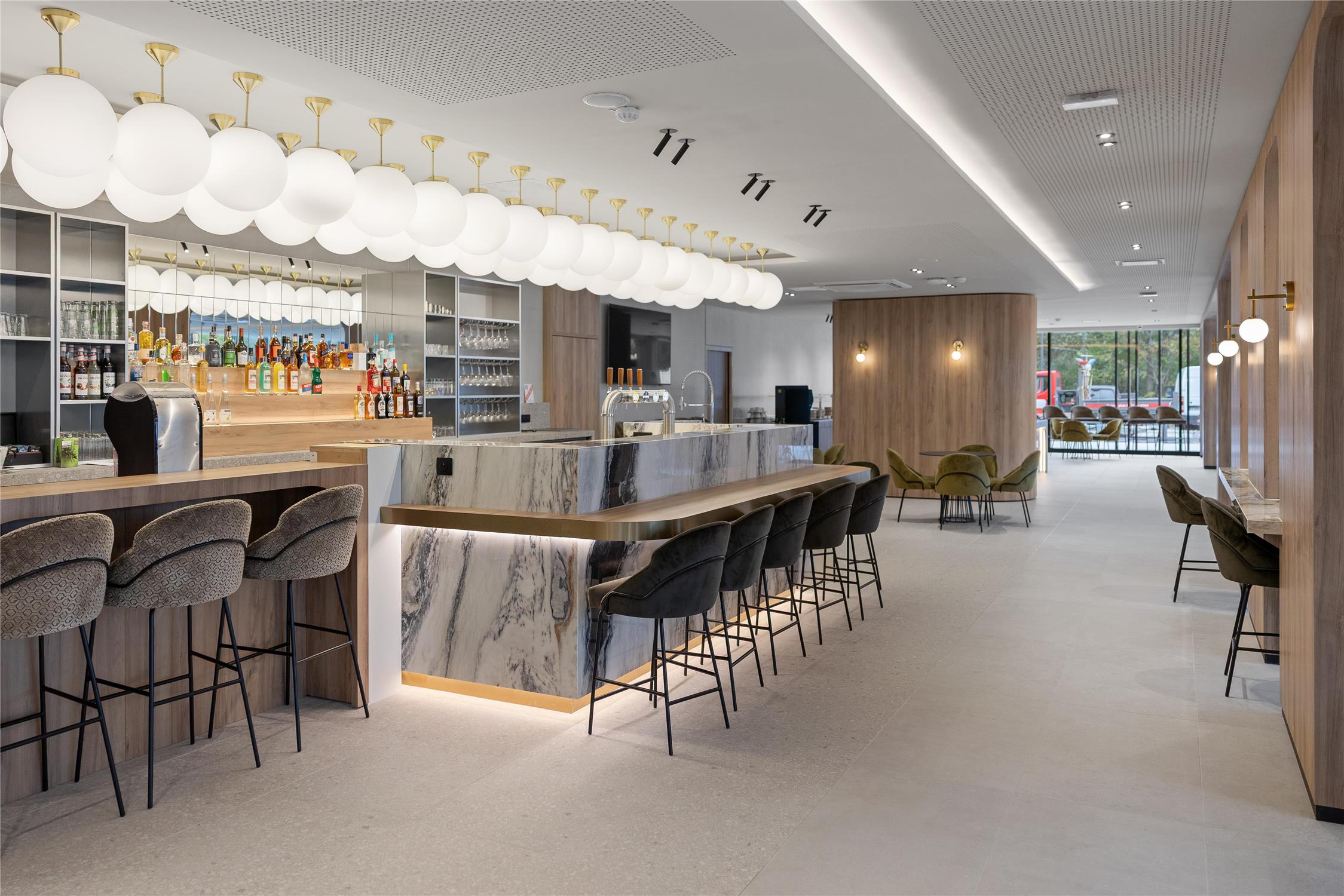 HOTEL CAMPANILE PRIME - SMART LYON CHANOPOST - null