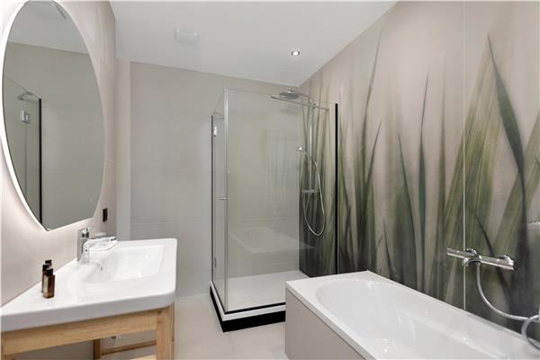 Guest Room,Bathroom,Suite,On-Site