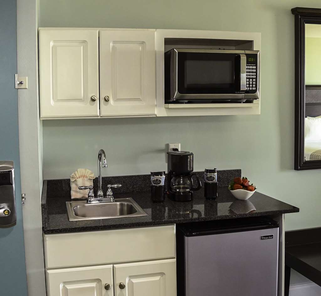 PARK PLACE HOTEL-guestroom-Guest Room,Guest Room Amenity,Kitchen/Kitchenette,On-Site.jpg