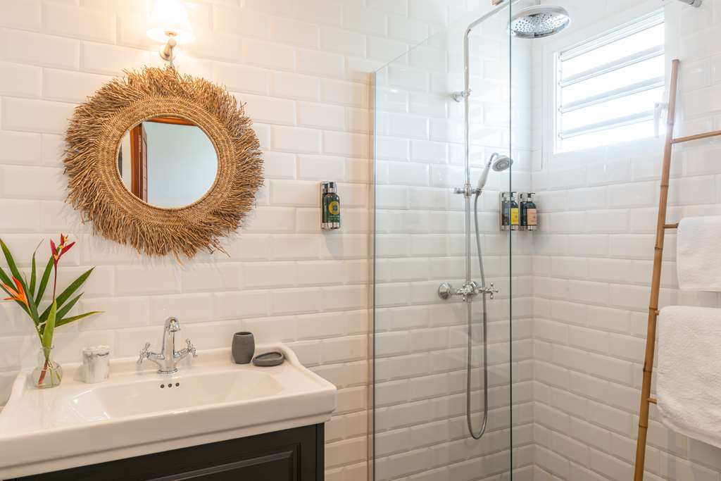 HABITATION SAINT CHARLES-guestroom-Guest Room,Bathroom,On-Site.jpg