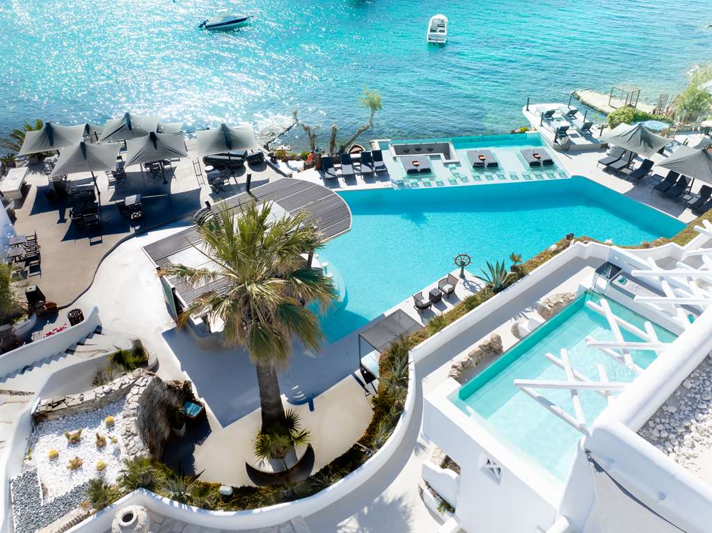 Kivotos ClubHotel