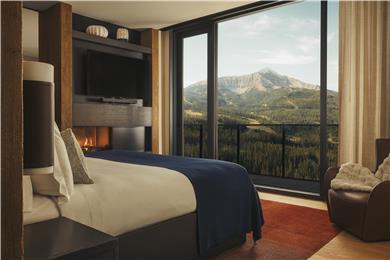 Moonlight Room - King Bed