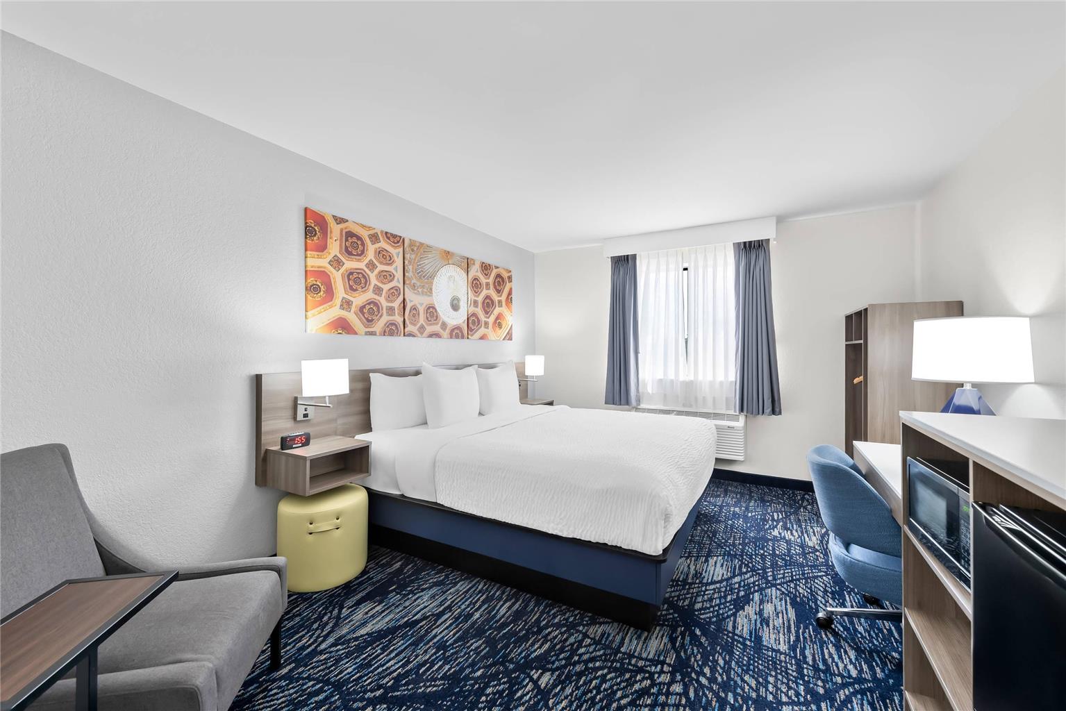 CLARION POINTE SHREVEPORT-guestroom-Guest Room,On-Site.jpg