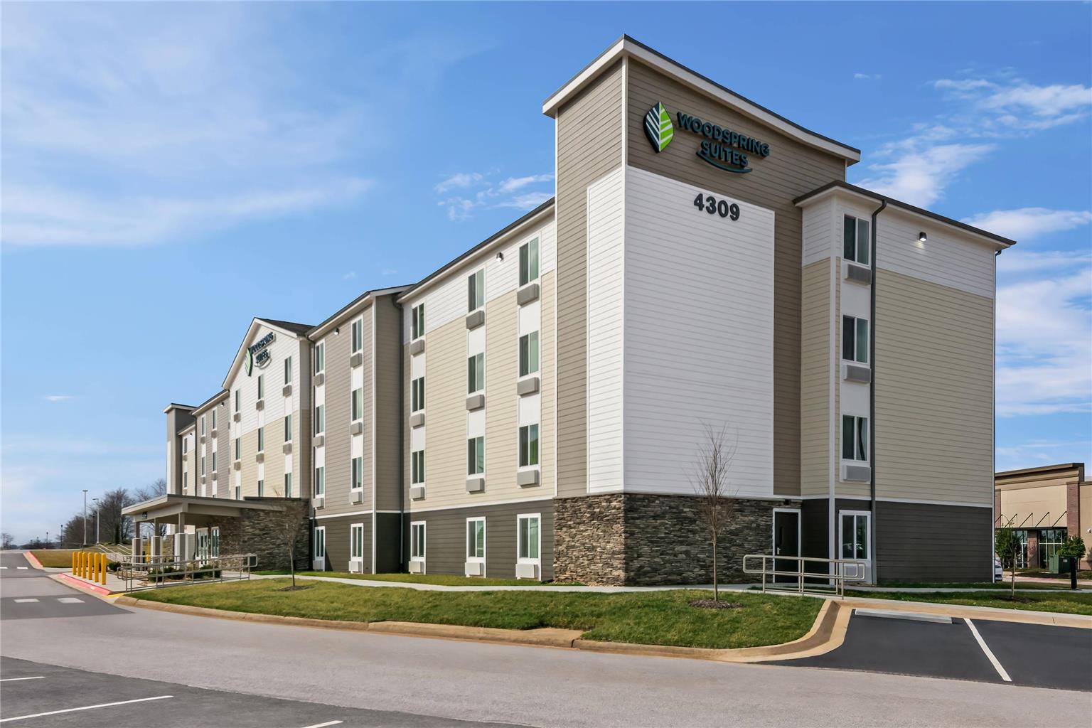 WoodSpring Suites Rogers Bentonville