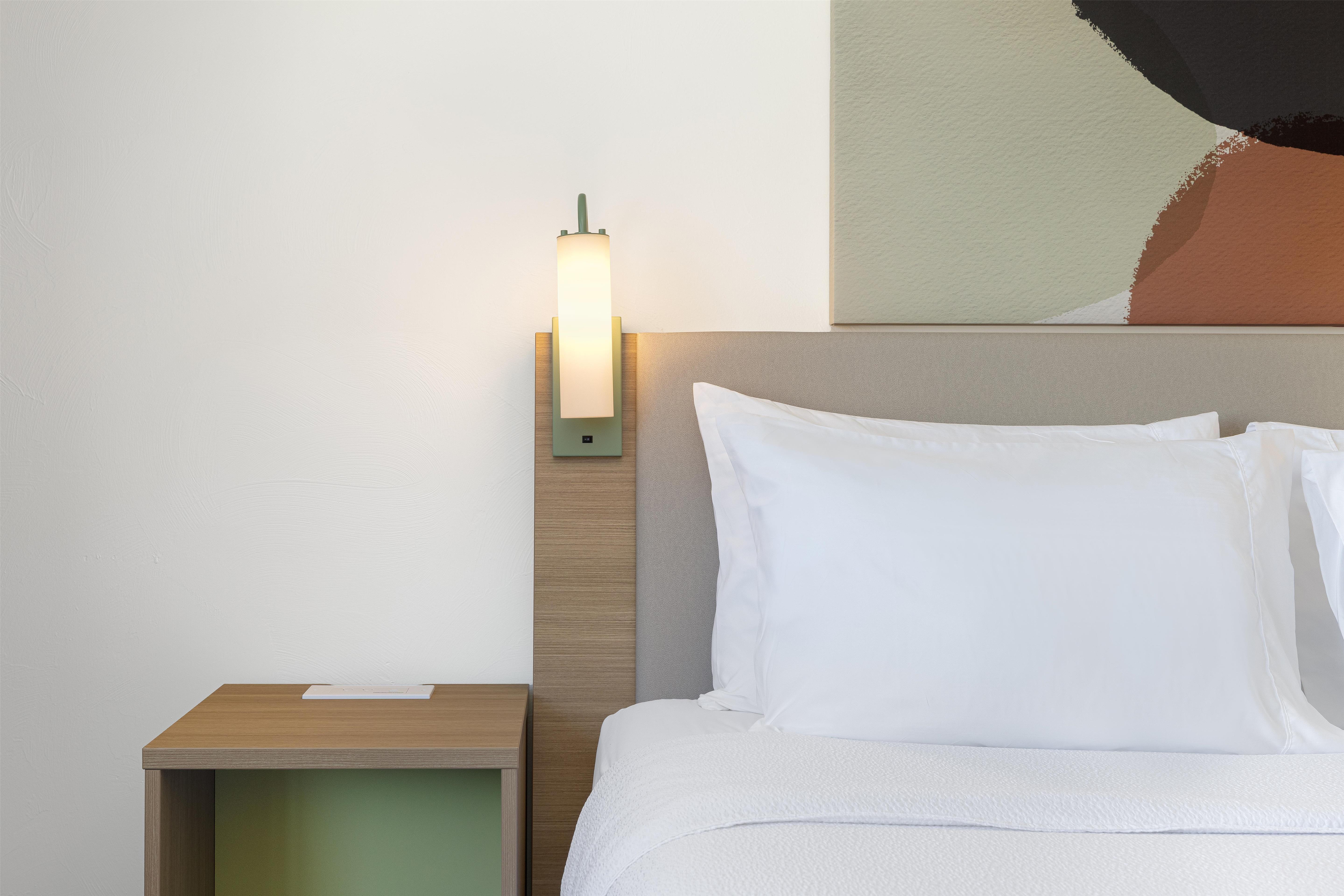 Spark by Hilton Tucson Reid Park Room Type - 1 KING MOBIL ACCESS RIS