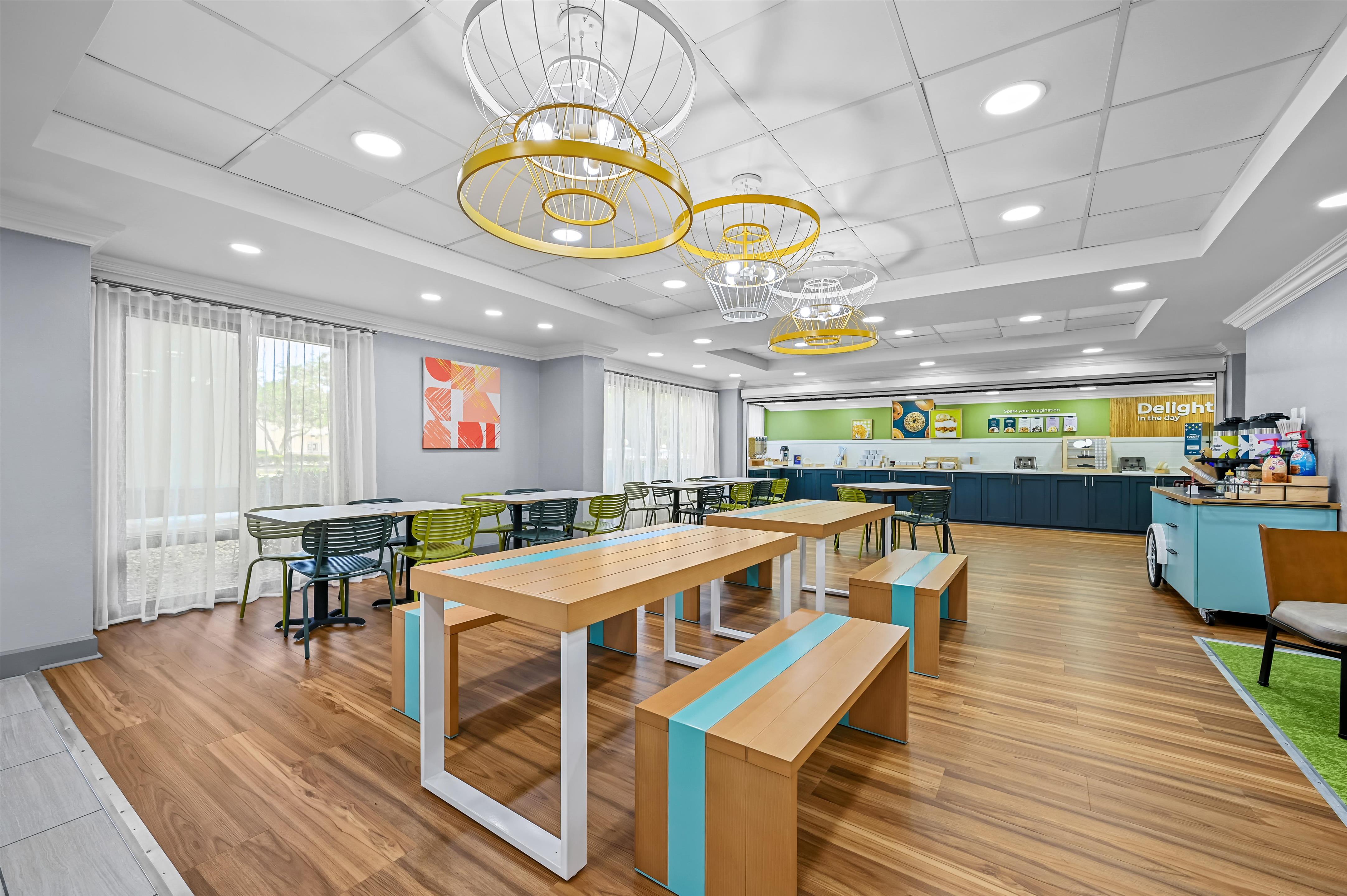 Breakfast Area | Spark by Hilton Fort Myers