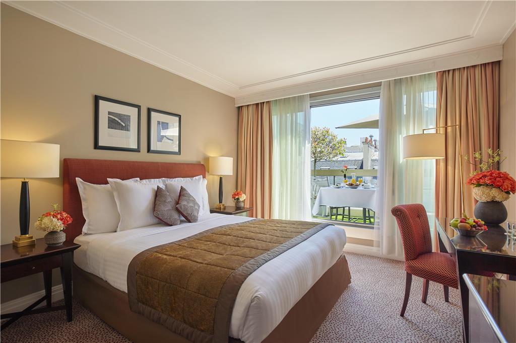 Warwick Paris