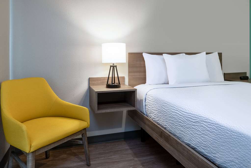 ECHO SUITES EXTENDED STAY BY WYNDHA-guestroom-Guest Room,Suite,On-Site.jpg