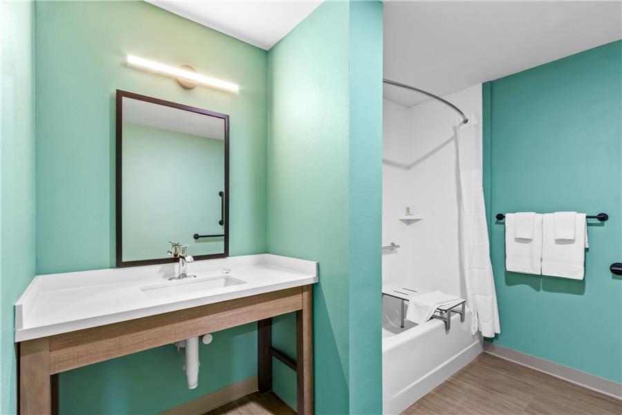 Guest Room,Bathroom,Accessibility,On-Site