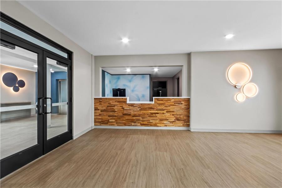 On-Site,Lobby