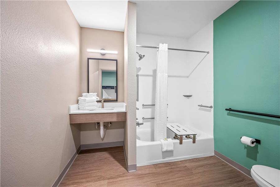 Guest Room,Bathroom,Accessibility,On-Site