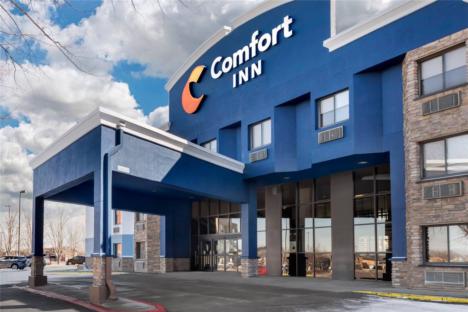 Comfort Inn & Suites