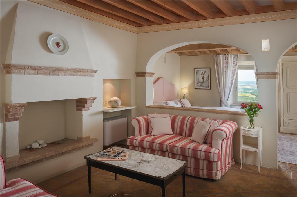 Castello di Velona Resort-guestroom-Guest Room,On-Site.jpg