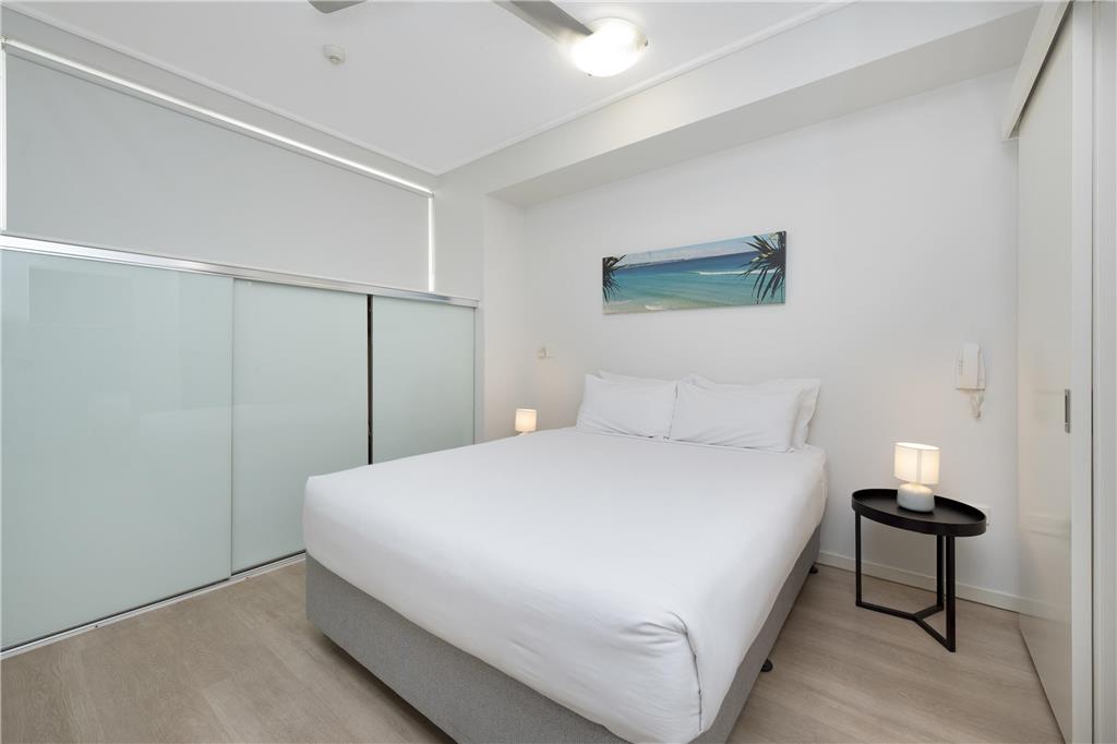 CENTRAL HOLBORN APARTMENTS-guestroom-Guest Room,On-Site.jpg