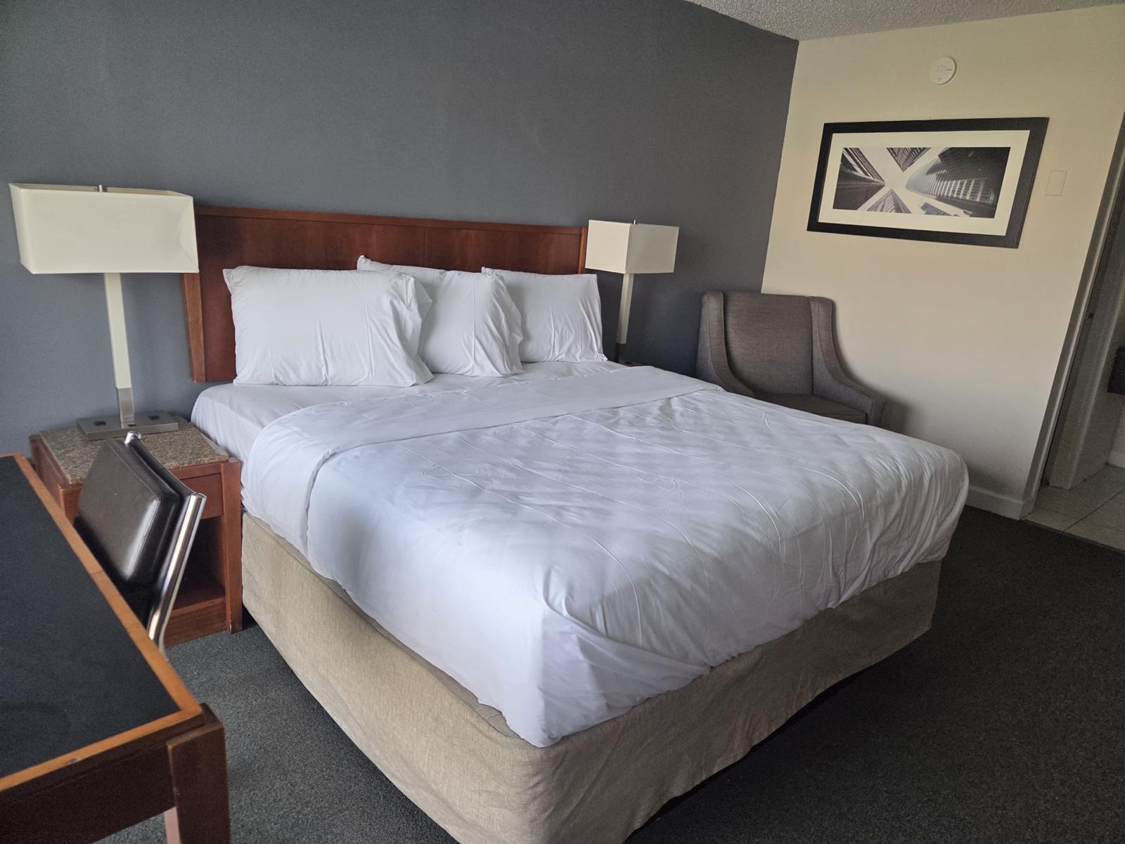 1 King Bed image