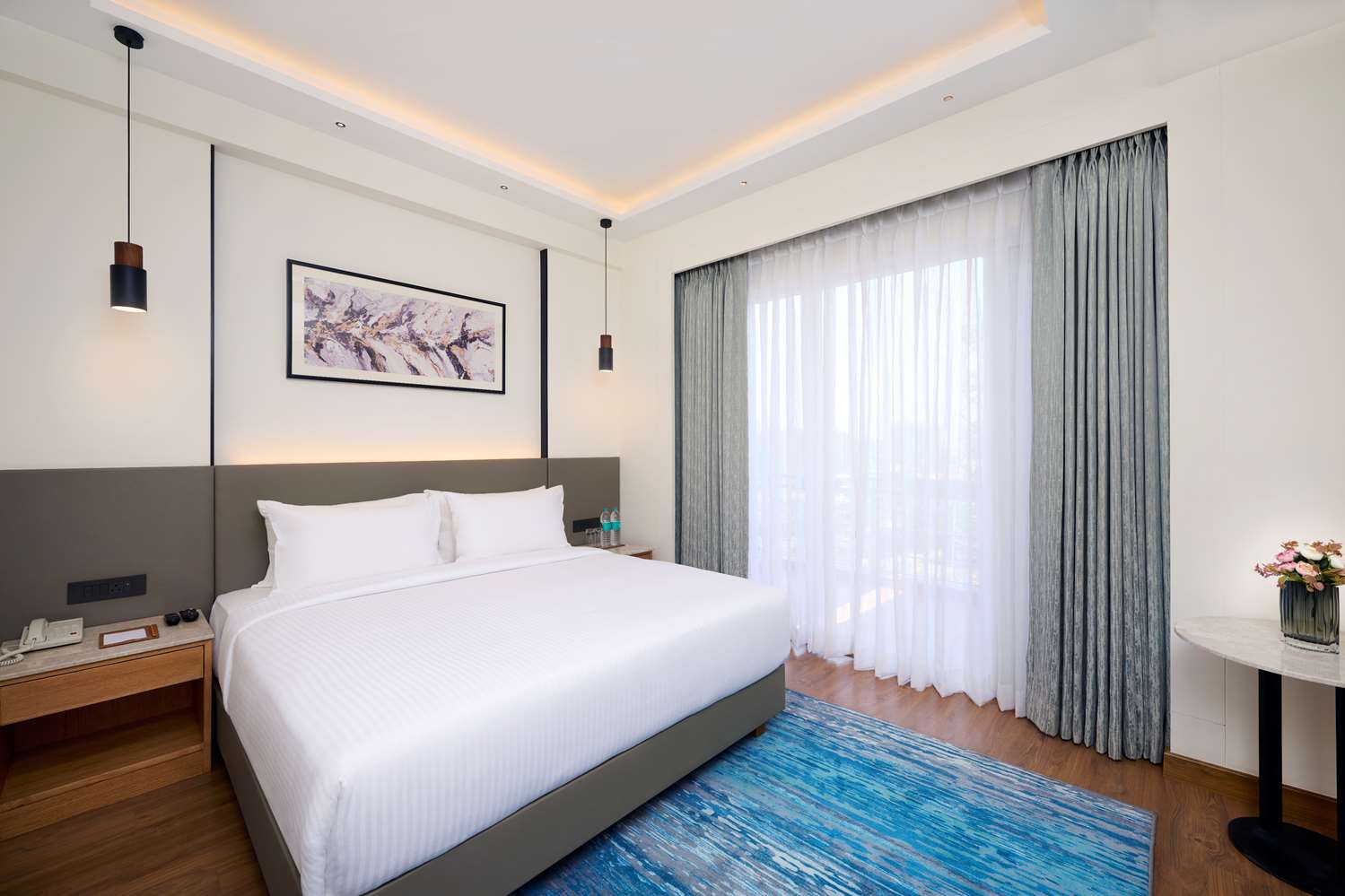 HOTEL IRIS SAROVAR PORTICO SECTOR 85 GURGAON - Jr Suite Pool View