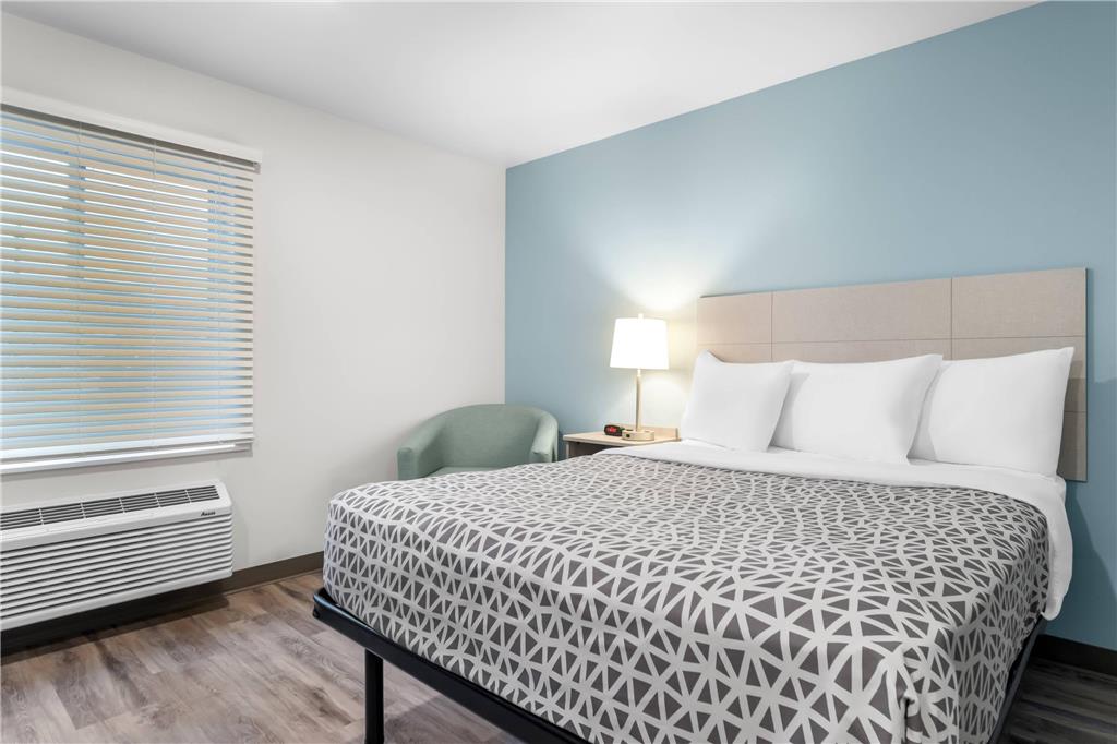 WOODSPRING SUITES ELKHART-guestroom-Guest Room,On-Site.jpg