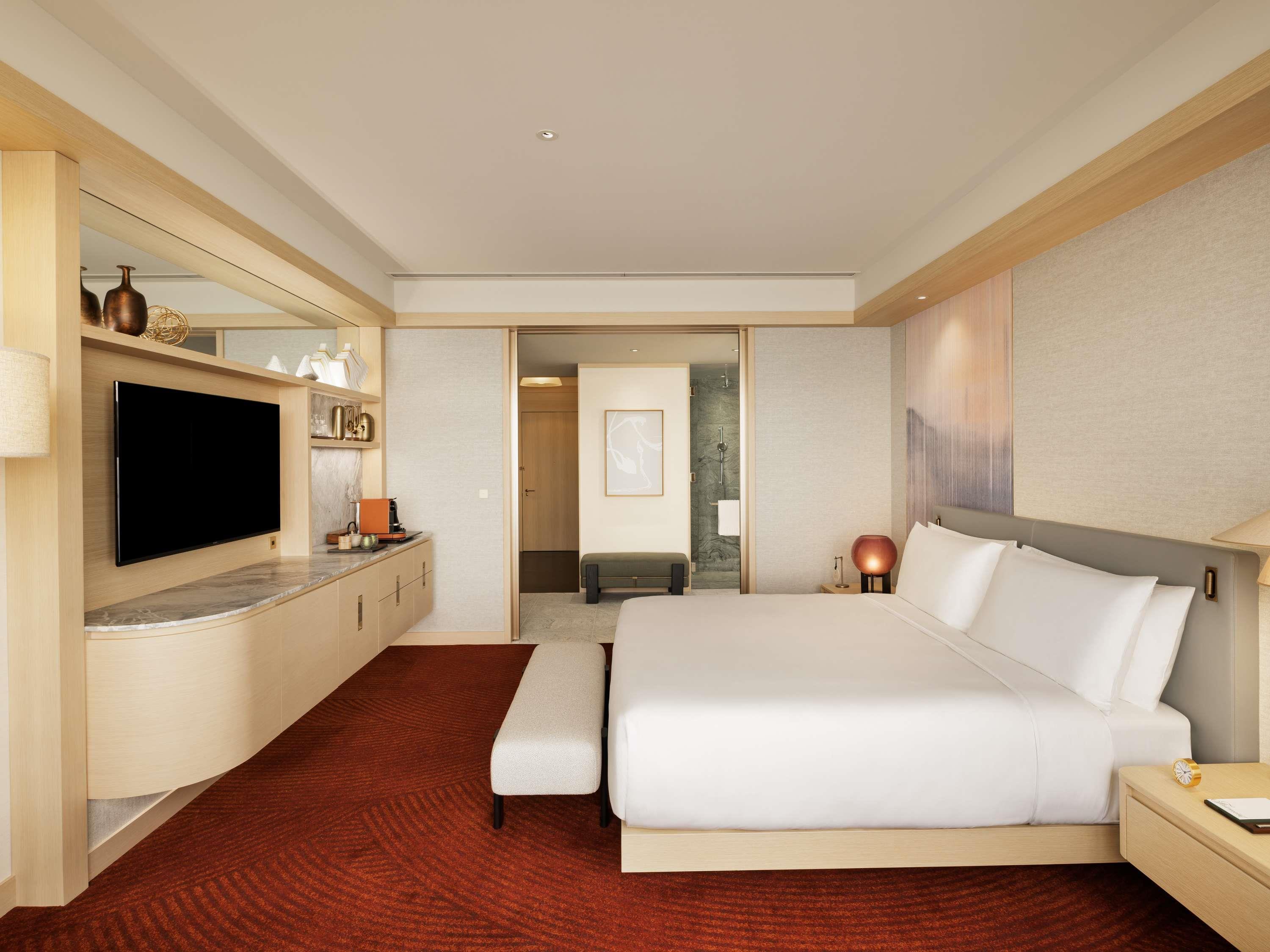Fairmont Tokyo Room Type - FAIRMONT GOLD Bay View King - 52sm, Lounge access with breakfast