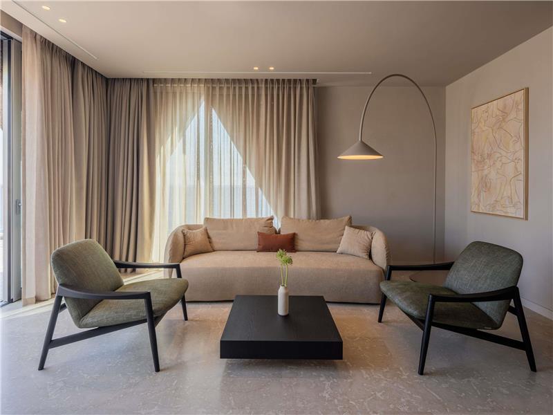 Guest Room,On-Site