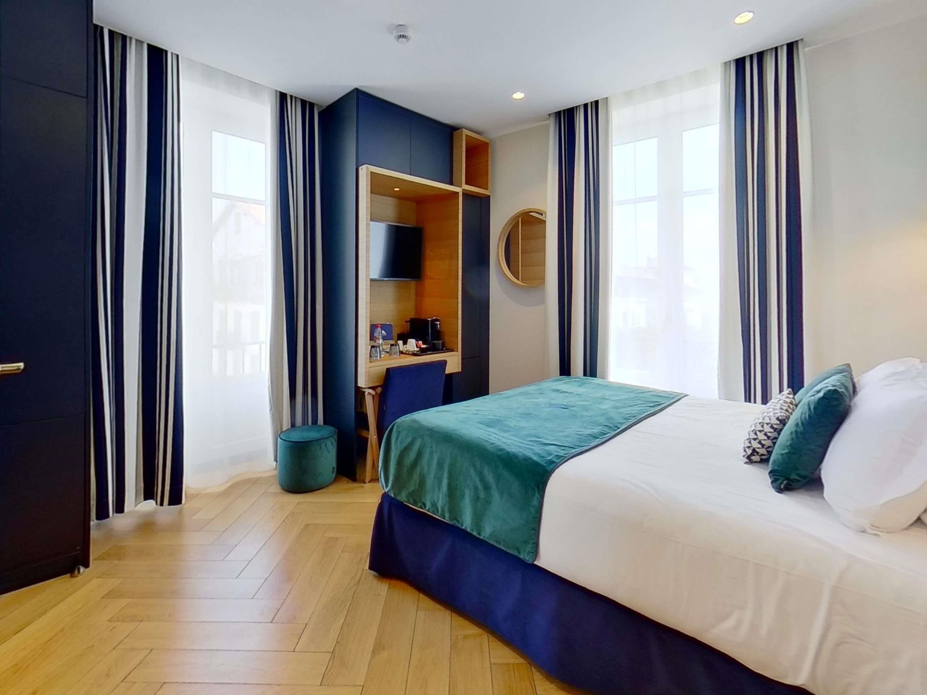 MADISON St Jean de Luz Room Type - Superior Room, 1 double bed, with balcony