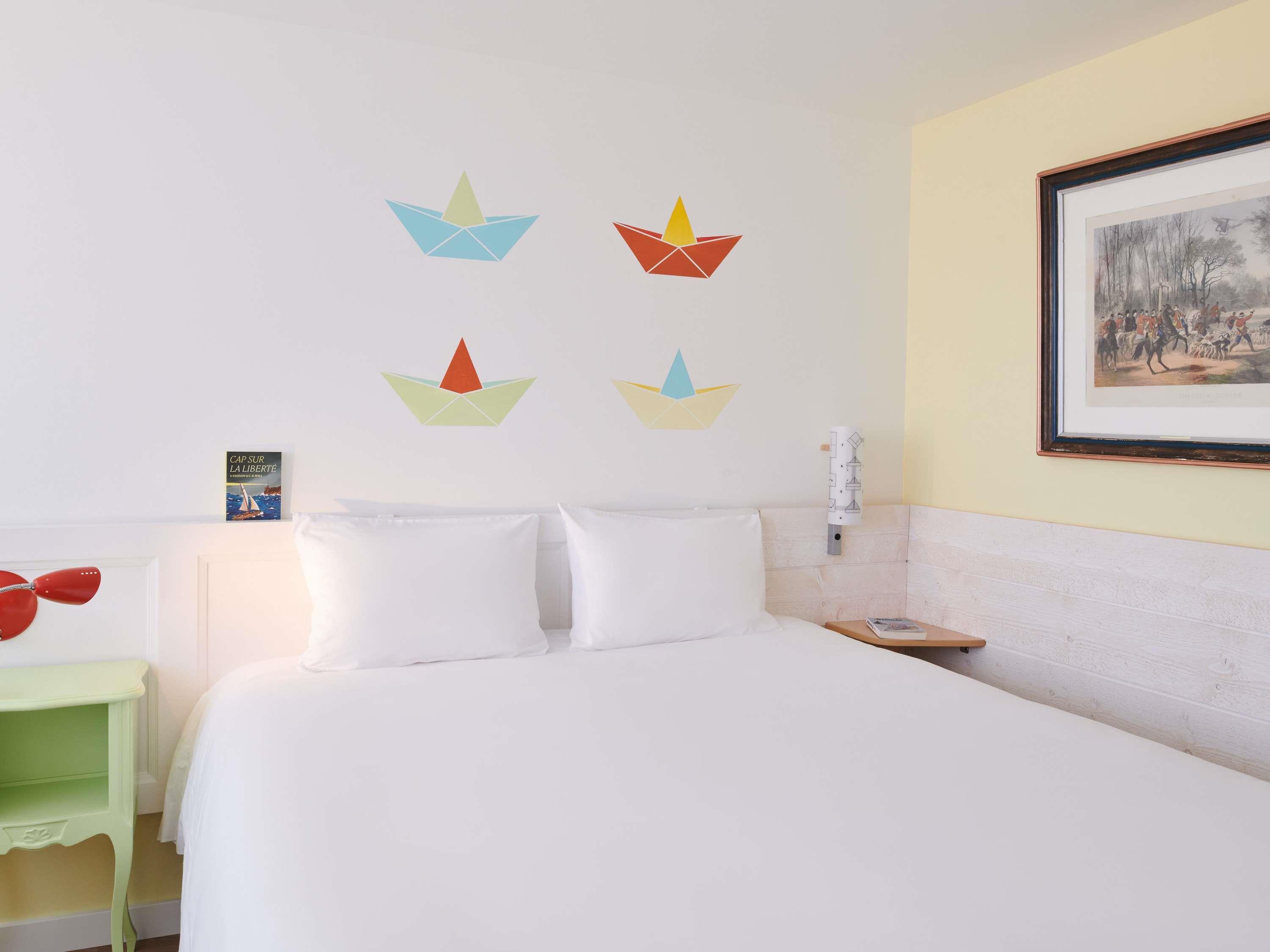 Greet hotel St Nazaire Trignac (opens summer 2025) Room Type - POP Room - 1 Queen Size Bed