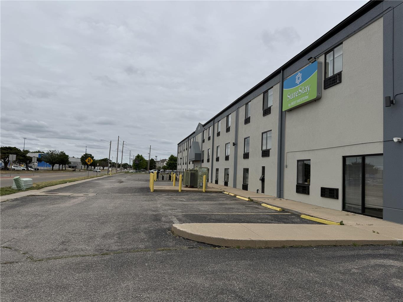 Best Western Plus Wichita West Airport