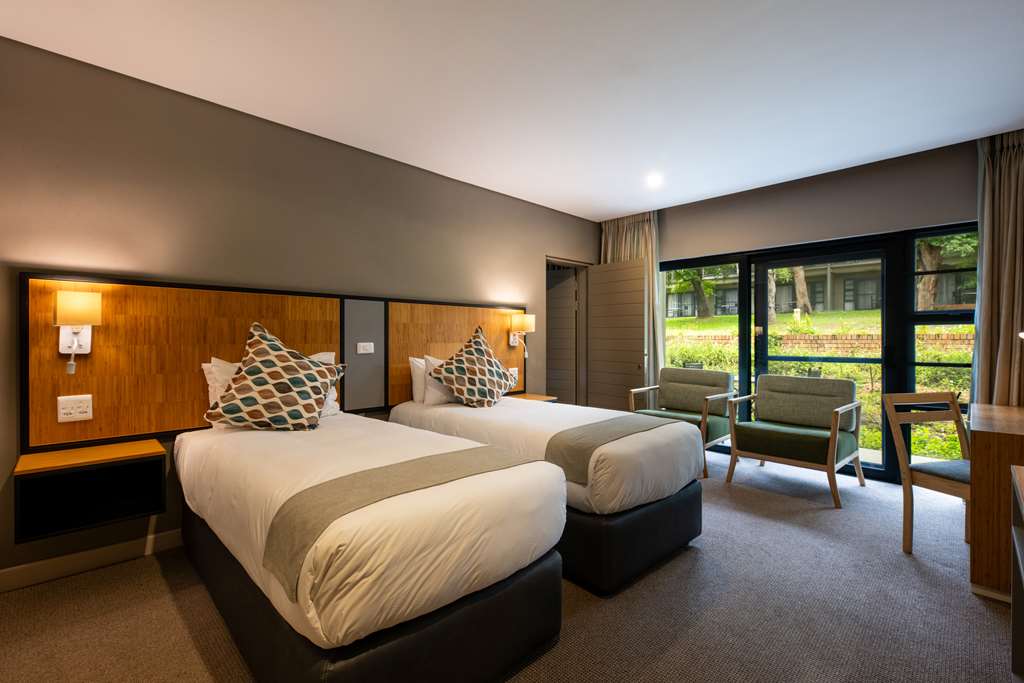 AHA SKUKUZA SAFARI LODGE-guestroom-Guest Room,Suite,On-Site.jpg