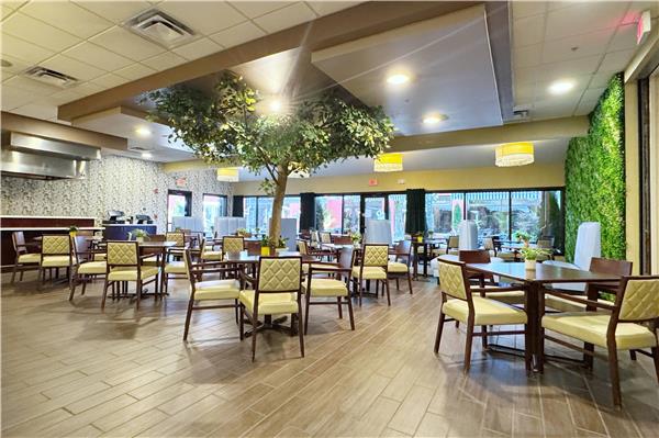 Dining,Dining Area,Restaurant,On-Site